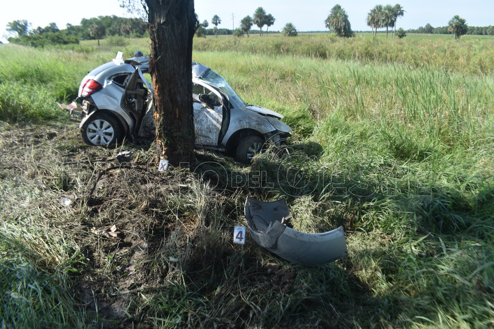 Despiste De Un Autom Vil Sobre La Ruta Nacional Dej Dos Personas