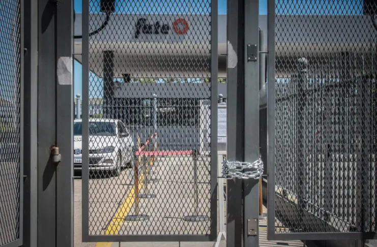 Cerró FATE y expuso la crisis industrial: 925 despidos y una señal de alarma para el modelo Milei