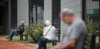 Sturzenegger dispuso la jubilación forzosa para los estatales que estén en edad aunque no tengan los años de aportes