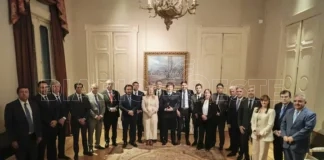 ¿Por qué bancan las provincias su propio ajuste?