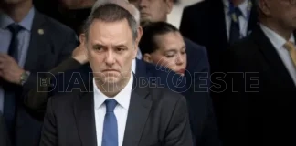 El monopoly de Adorni, flojo de papeles: nuevas inconsistencias en la compra del departamento en Caballito