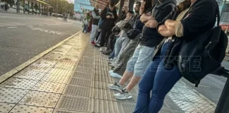 “No se aguanta más”: las quejas de los trabajadores en un regreso a casa complicado