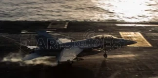 Trump amenazó con prisión al periodista que informó sobre el piloto desaparecido en Irán