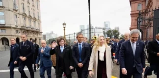 La pax interna de Milei: una estrategia desordenada, pero en defensa de Adorni