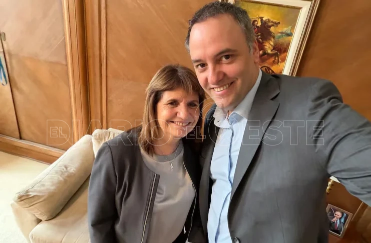 Patricia Bullrich presentó su declaración jurada antes de tiempo y le metió presión a Manuel Adorni