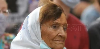 Murió Taty Almeida, presidenta de Madres de Plaza de Mayo y símbolo de la lucha contra la impunidad