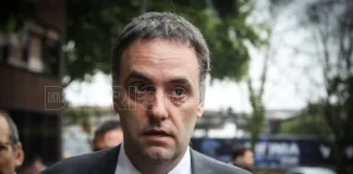 Manuel Adorni renunció al directorio de YPF y terminó de desvincularse del Estado