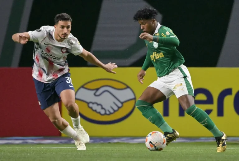 San Lorenzo consiguió un punto clave ante Palmeiras y pasó a octavos
