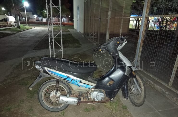 Detuvieron a dos hombres, retuvieron a dos menores, secuestraron motocicletas y hojas de coca