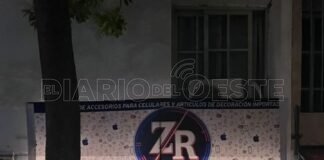 La Policía desplegó un amplio operativo para esclarecer el robo en un local de telefonía celular
