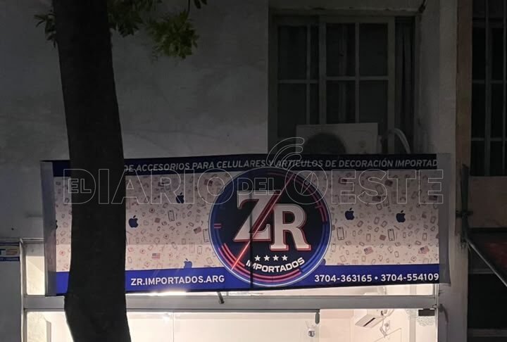 La Policía desplegó un amplio operativo para esclarecer el robo en un local de telefonía celular