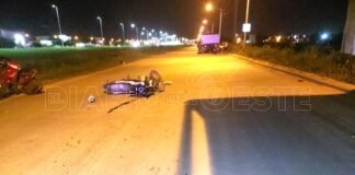 Un motociclista murió tras chocar un acoplado estacionado